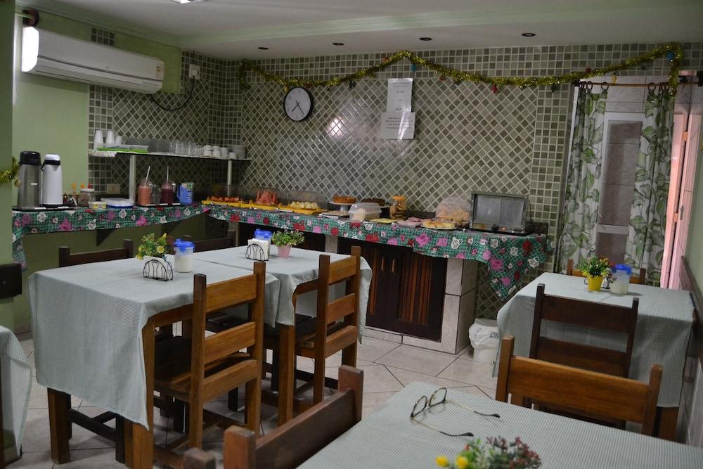 Porto Tropical Hotel